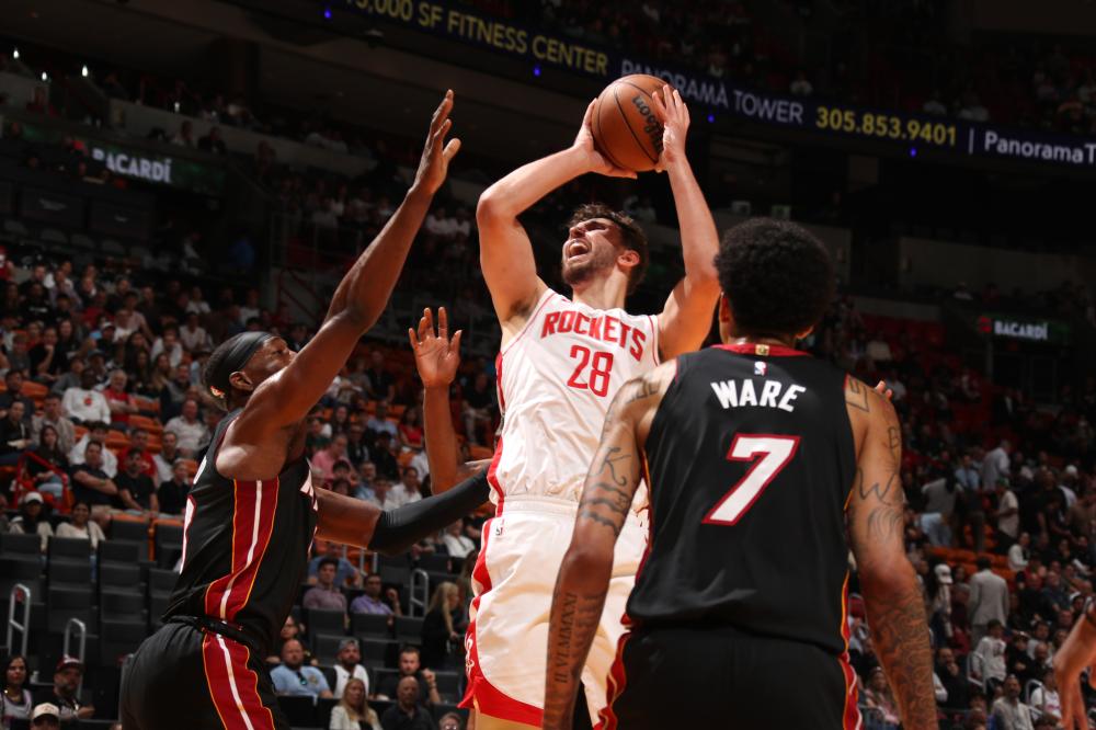 追逐名气不 追逐名气不