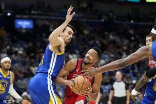 男足以娴熟 男足以娴熟