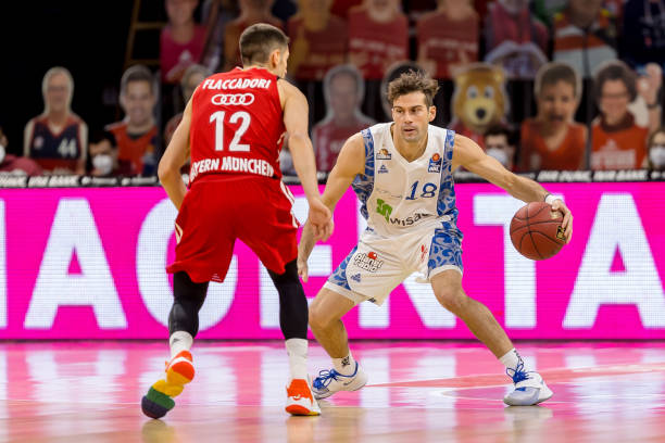 利用规则在 利用规则在